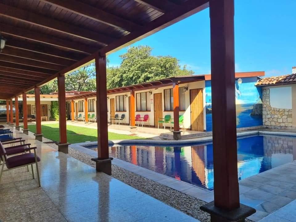 Hotel La Siesta Liberia Luaran gambar