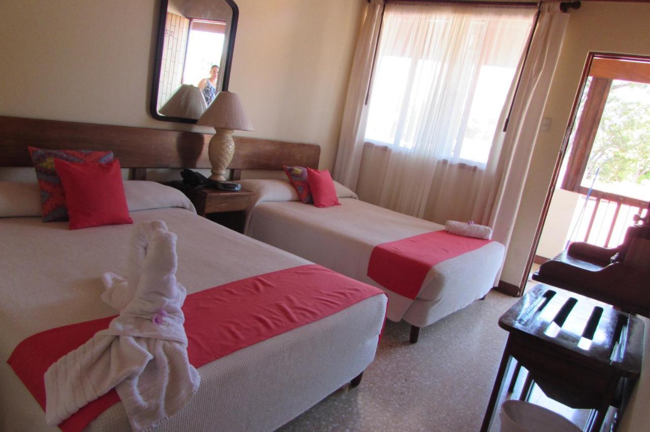 Hotel La Siesta Liberia Luaran gambar